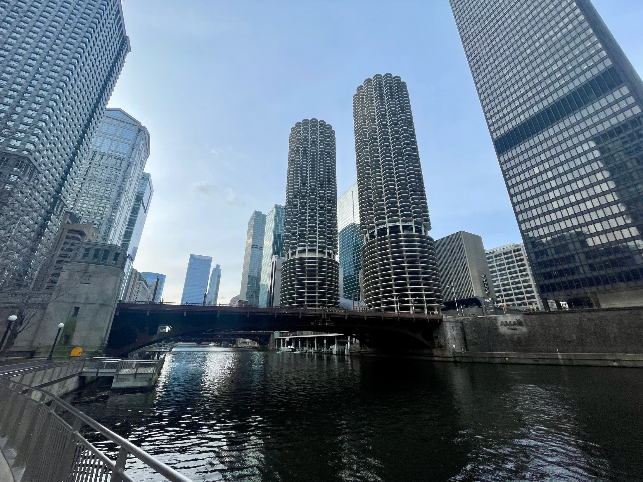 Marina City’s twin concrete towers rise above the State Street bridge and Chicago River.